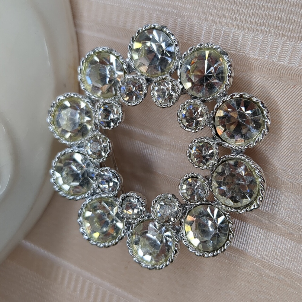 Vintage 60s Round Crystal Wreath Brooch Aurora Borealis Elegant Formal MCM